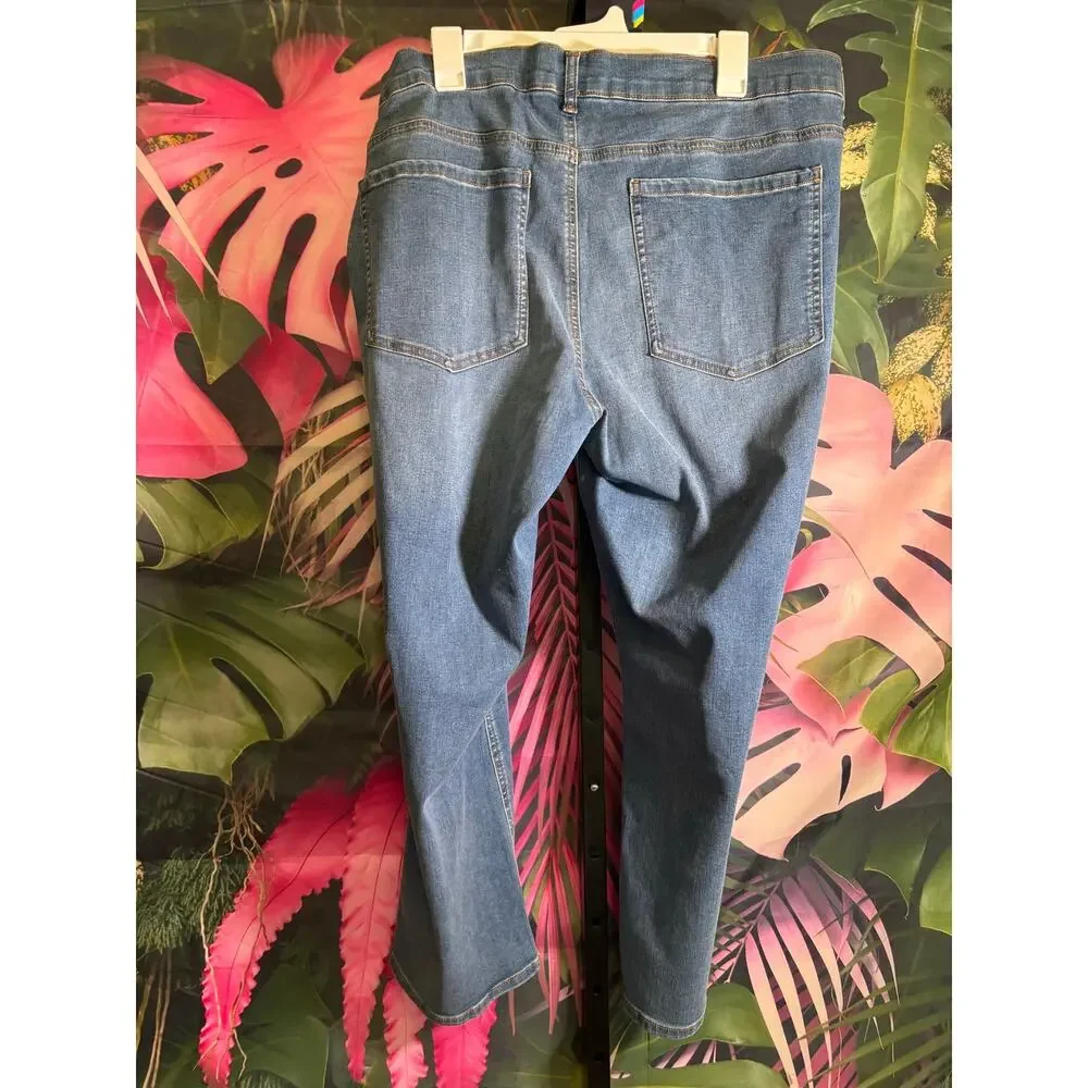 Time and tru - Maternity jeans size 20
